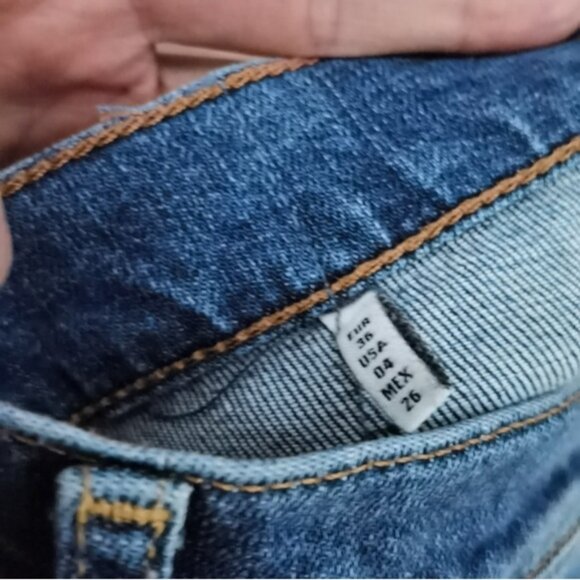 Zara distressed relaxed fit jeans - Picture 7 of 7